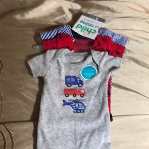 NWT Boy Carter’s Onesie/bodysuit